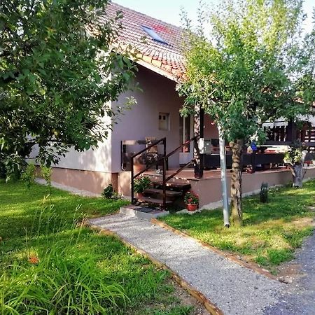 Apartman Adam Rakovica Zewnętrze zdjęcie